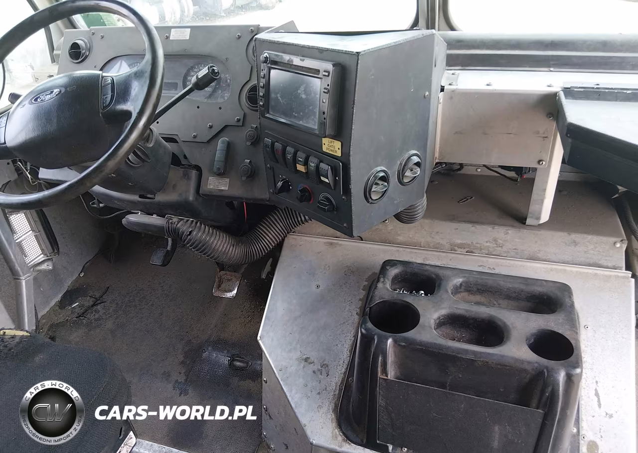 2014 Ford F-59 Commercial Stripped VIN:1F65F5KY8E0A04442 - 7
