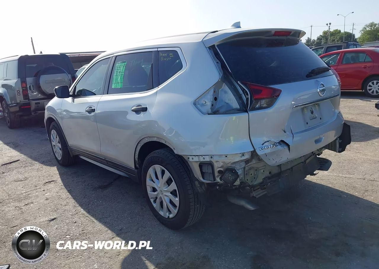 2018 Nissan Rogue S VIN:5N1AT2MT3JC757739 - 3