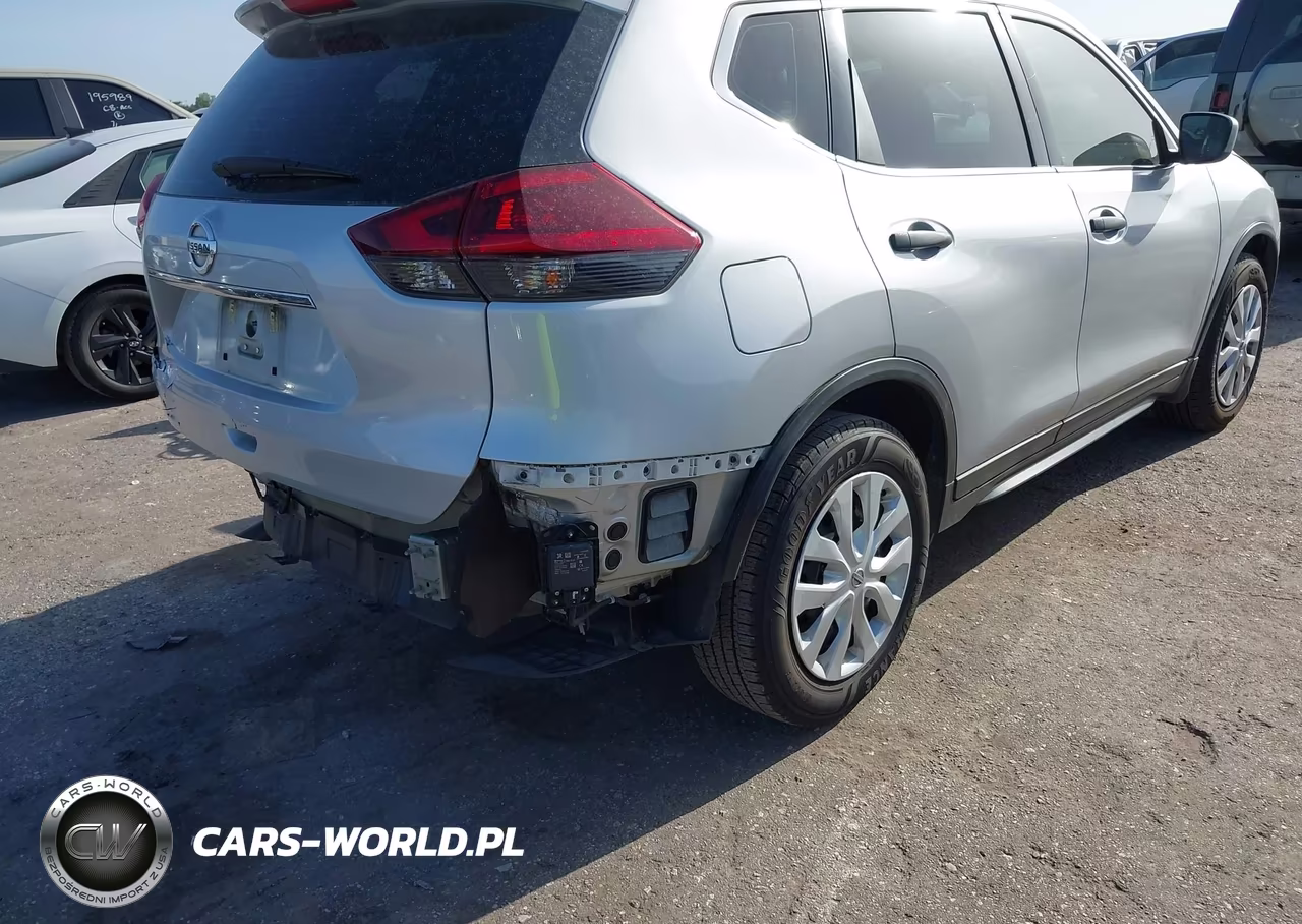 2018 Nissan Rogue S VIN:5N1AT2MT3JC757739 - 4