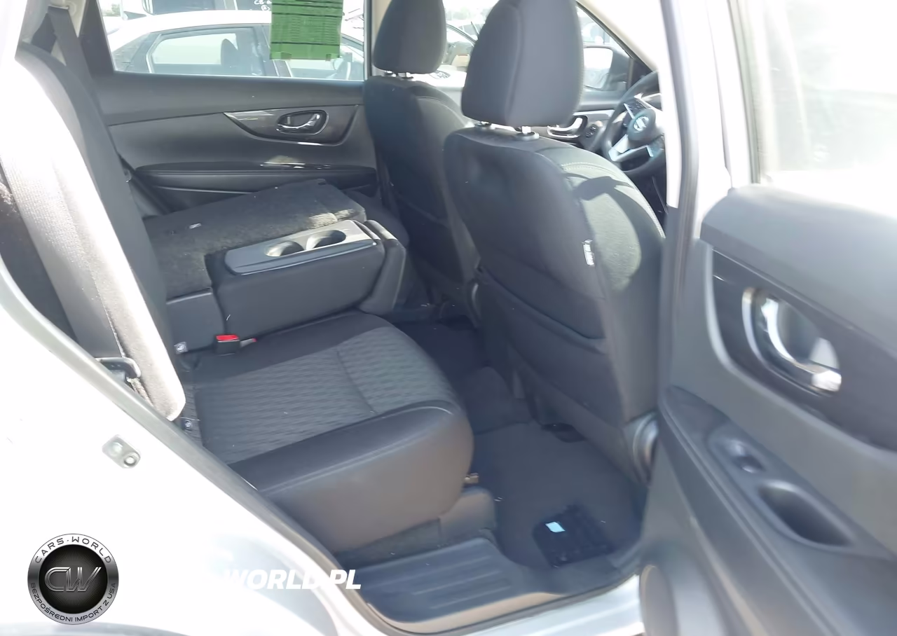 2018 Nissan Rogue S VIN:5N1AT2MT3JC757739 - 8