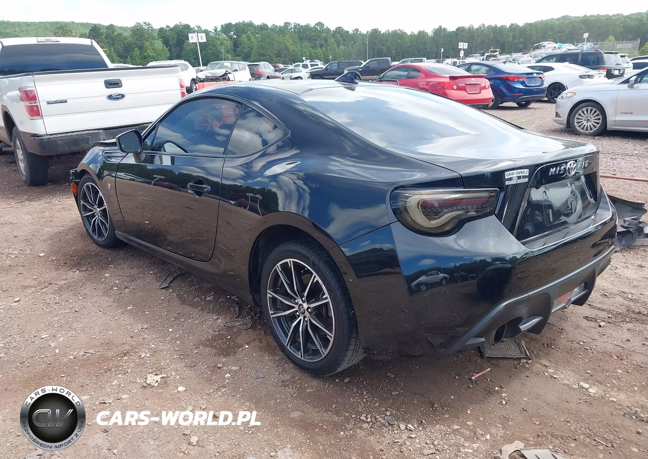 2018 Toyota 86 VIN:JF1ZNAA19J8701652 - 3