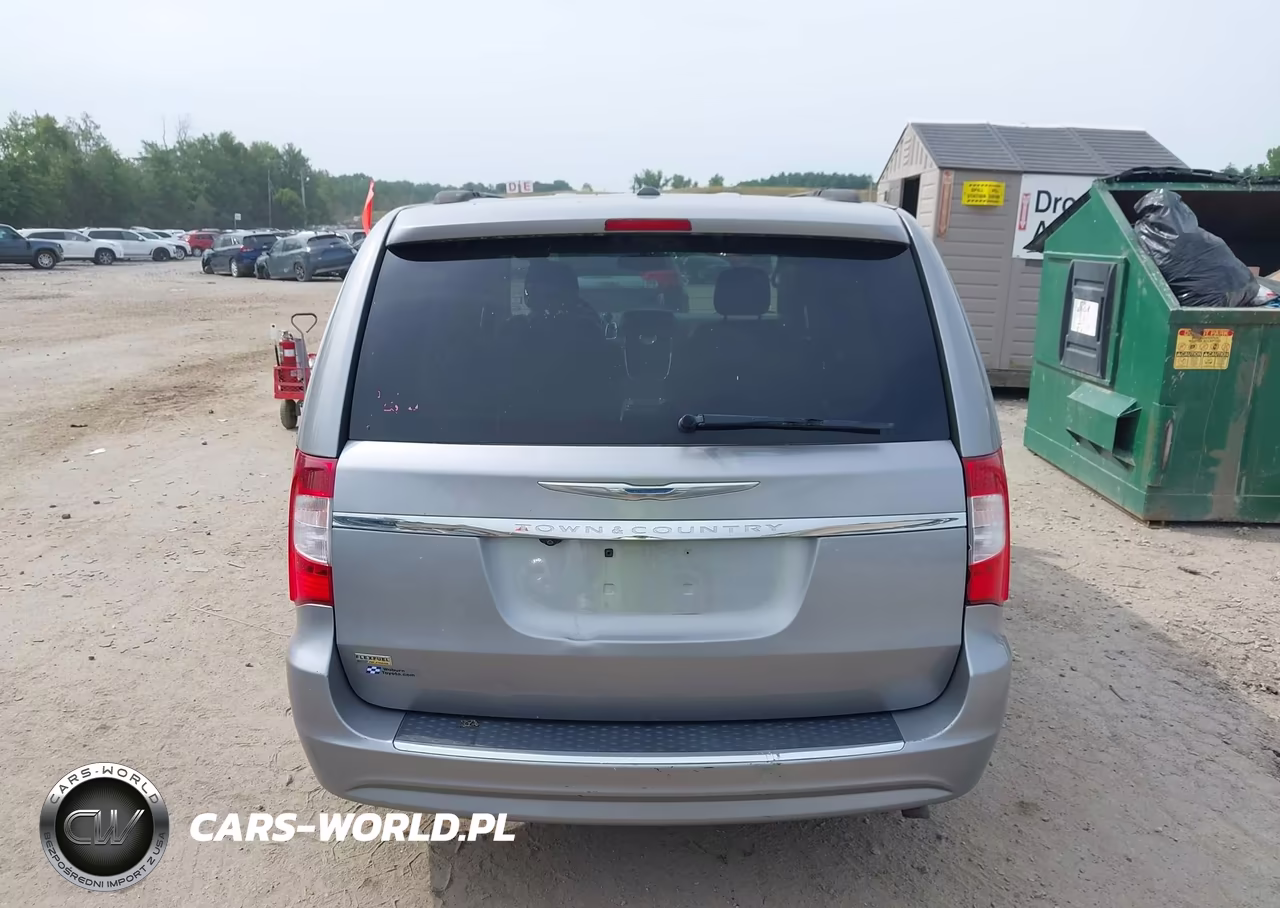 2016 Chrysler Town & Country Touring VIN:2C4RC1BG2GR288991 - 16