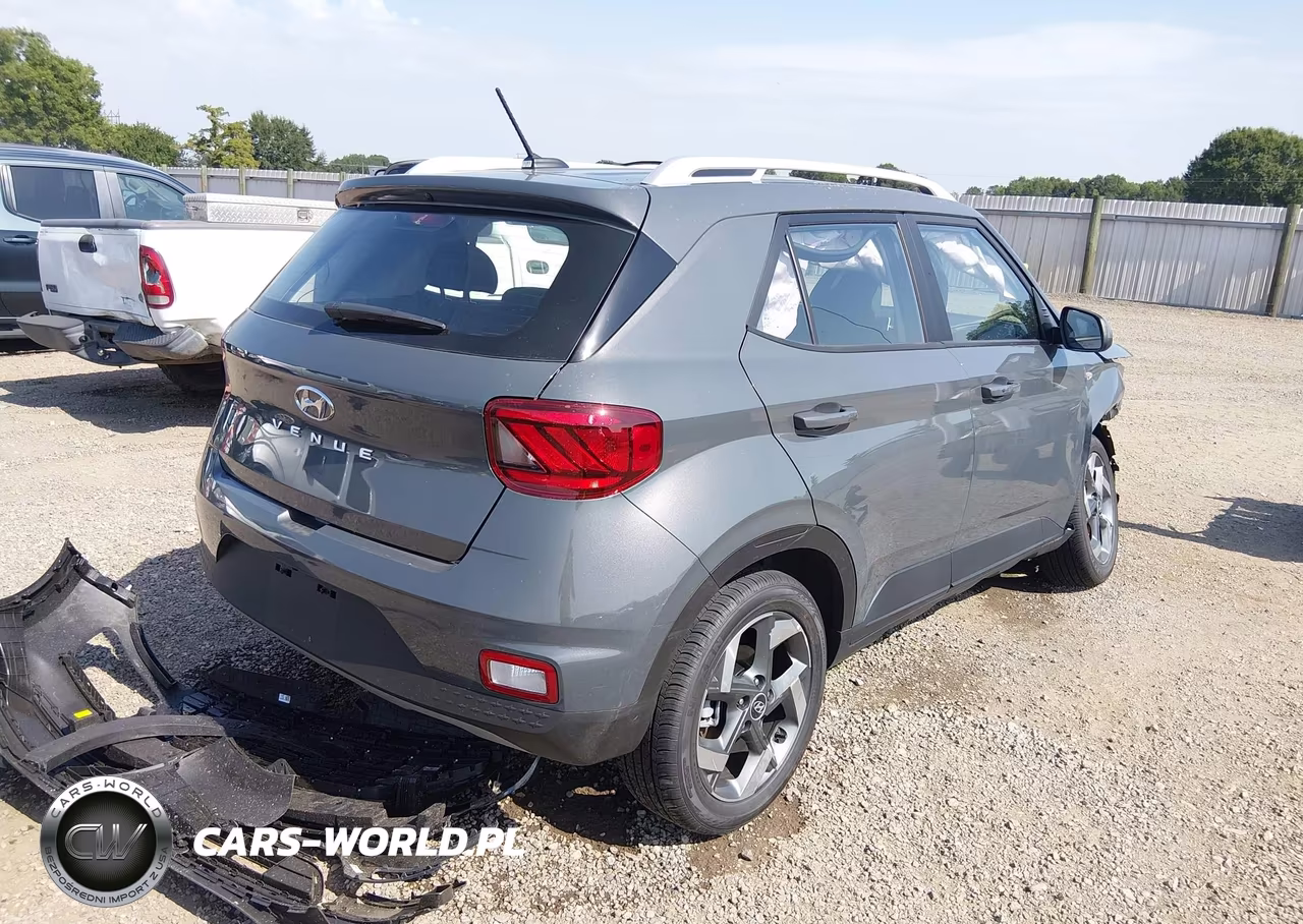 2026 Hyundai Venue Sel VIN:KMHRC8A3XTU476416 - 4