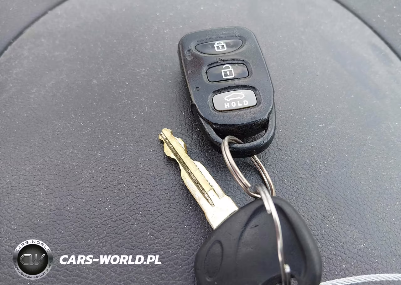 2013 Hyundai Elantra Gls VIN:5NPDH4AE8DH328402 - 11