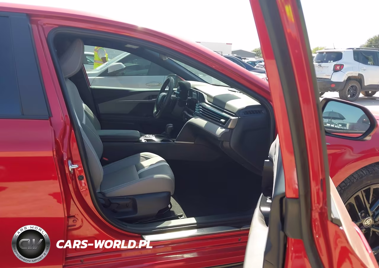 2026 Toyota Camry Se VIN:4T1DAACK0TU252437 - 5