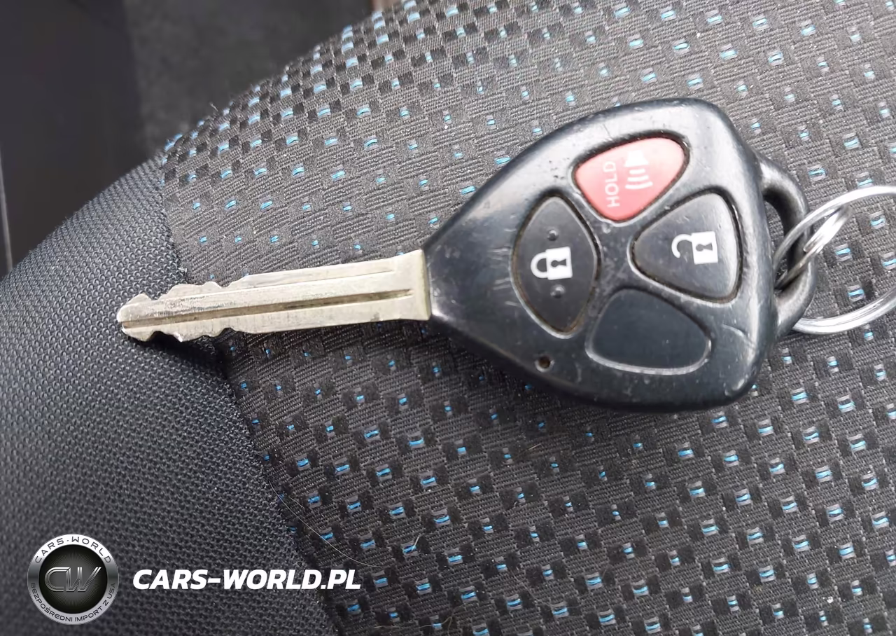 2009 Toyota Matrix S VIN:2T1LE40E69C007717 - 11
