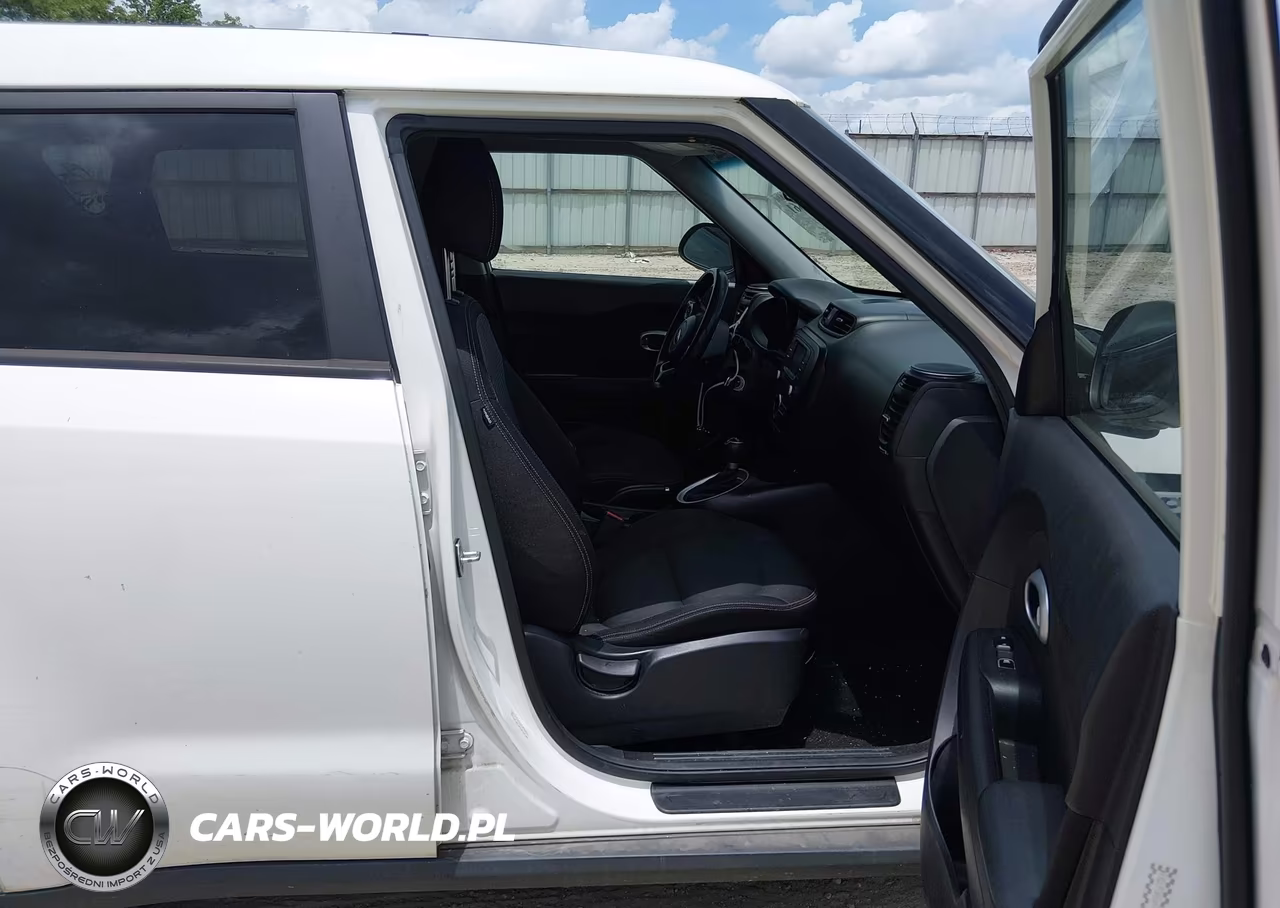 2017 Kia Soul + VIN:KNDJP3A56H7412812 - 5