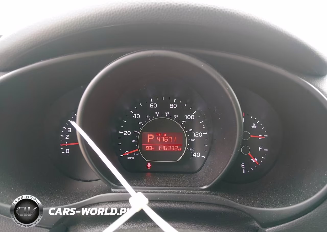 2017 Kia Soul + VIN:KNDJP3A56H7412812 - 7