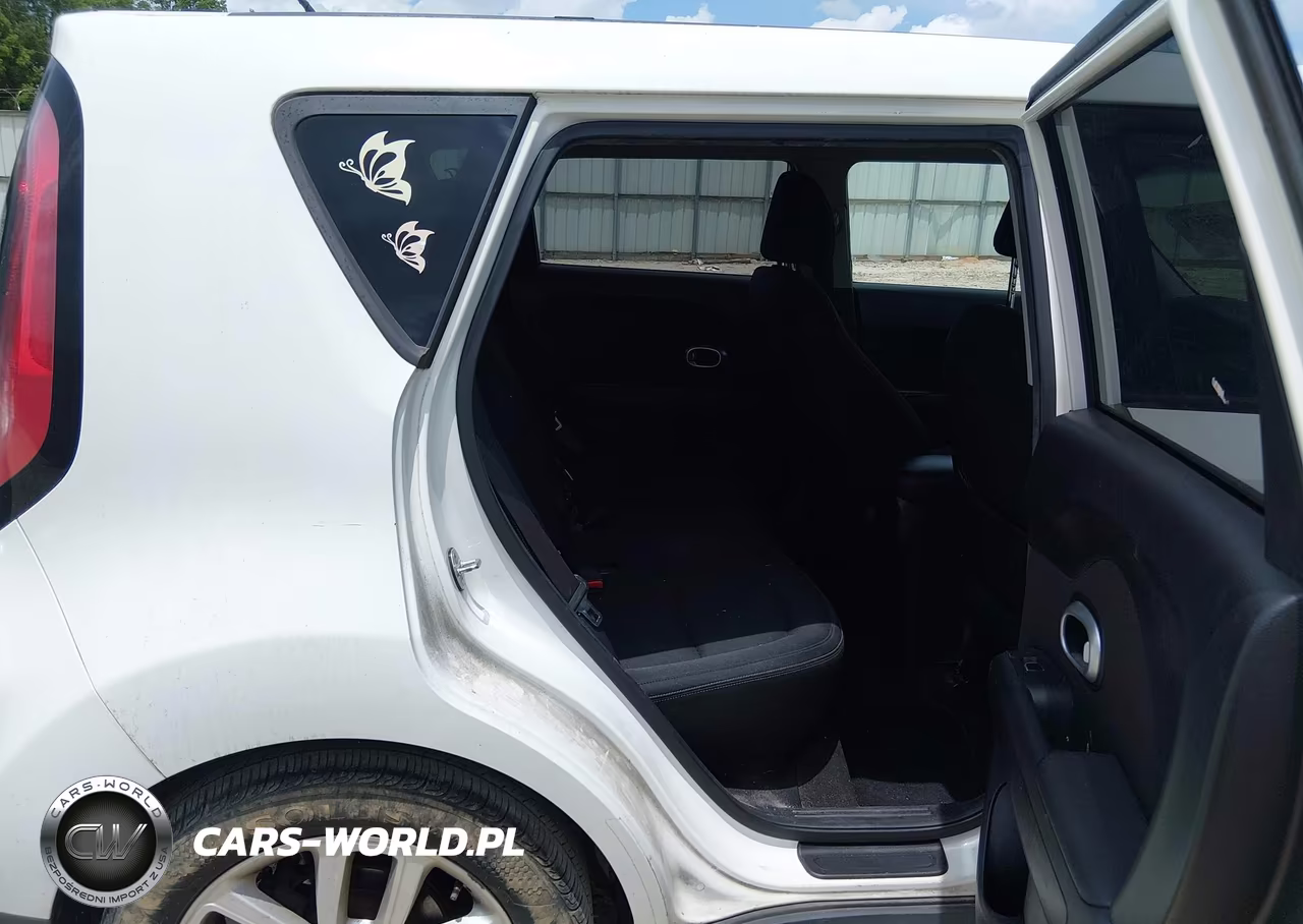 2017 Kia Soul + VIN:KNDJP3A56H7412812 - 8