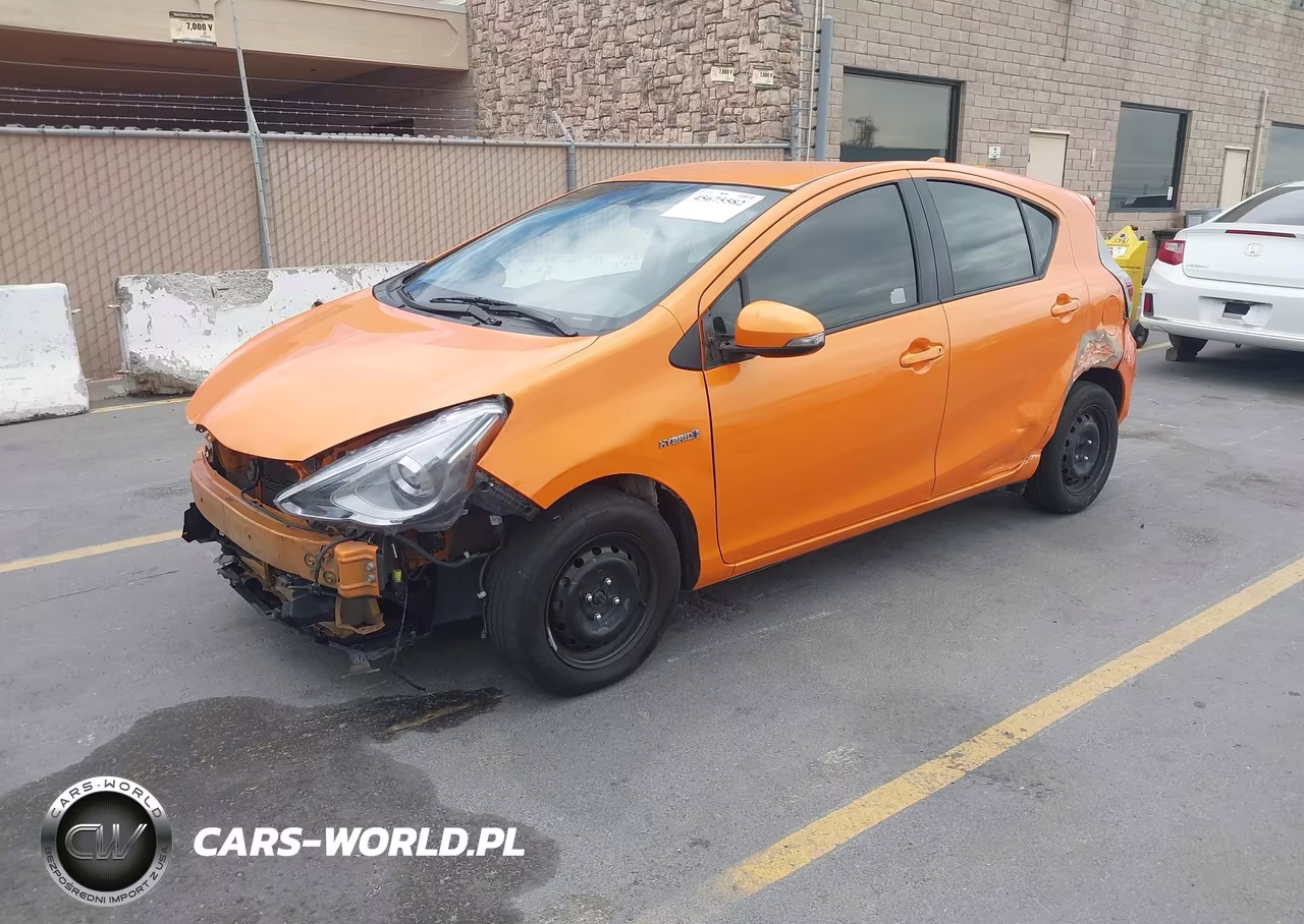 2015 Toyota Prius C Three VIN:JTDKDTB36F1106834 - 2