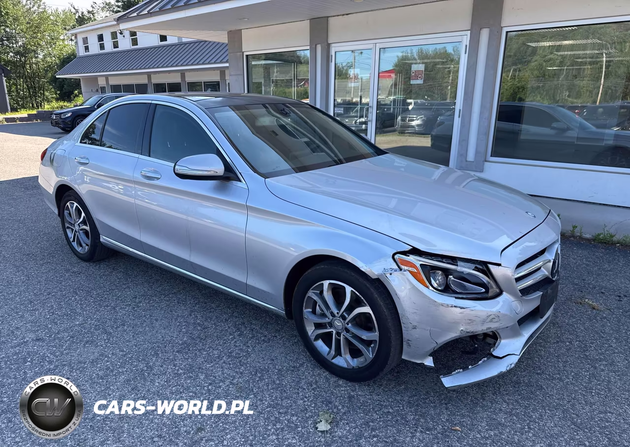 2015 Mercedes-Benz C 300 4Matic VIN:55SWF4KBXFU034762 - 1