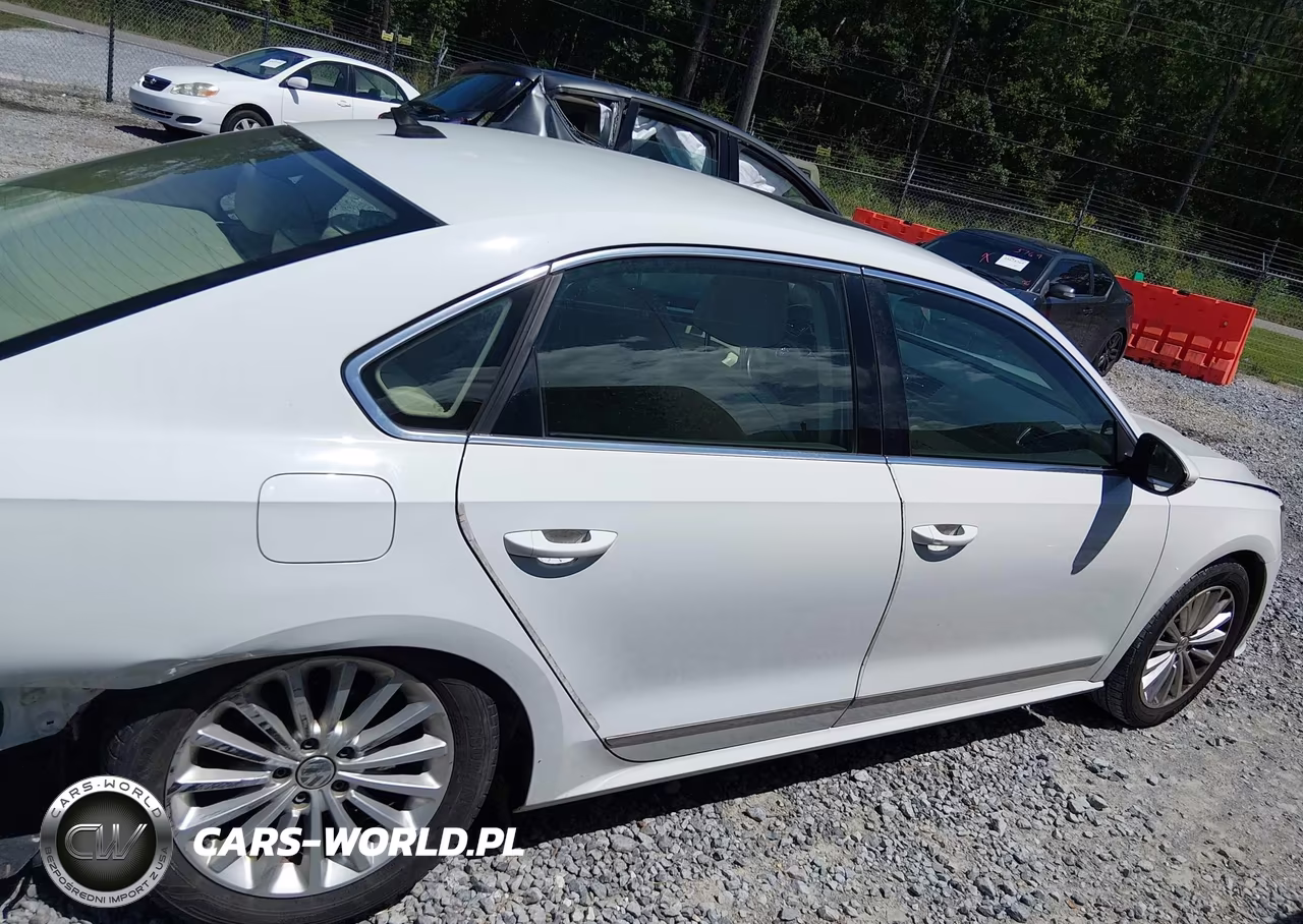 2017 Volkswagen Passat 1.8T Se VIN:1VWBT7A36HC039958 - 14