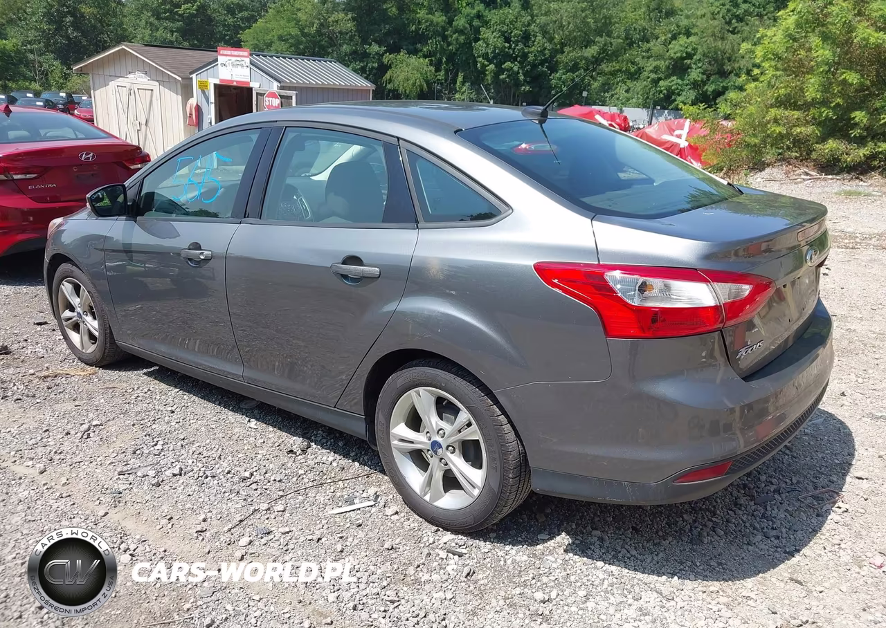 2013 Ford Focus Se VIN:1FADP3F20DL348835 - 3