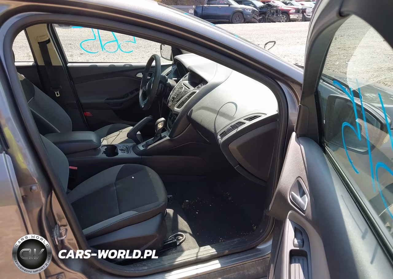 2013 Ford Focus Se VIN:1FADP3F20DL348835 - 5