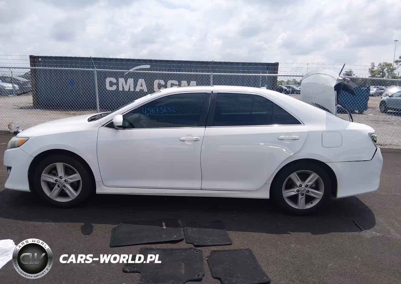 2013 Toyota Camry Se VIN:4T1BF1FK9DU204912 - 15