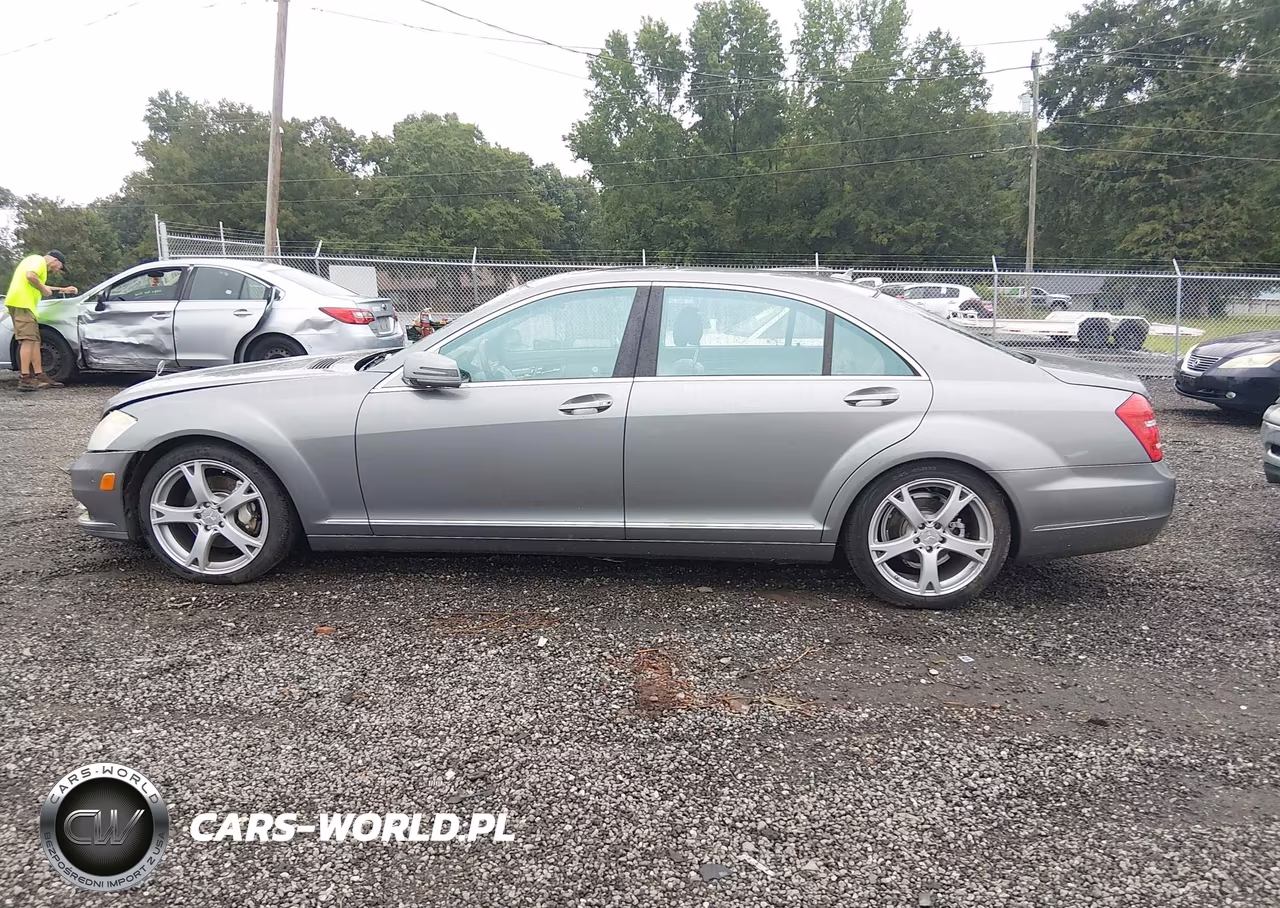 2011 Mercedes-Benz S 550 VIN:WDDNG7BB6BA369151 - 14
