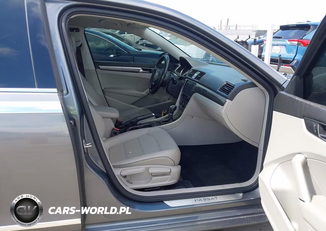 2018 Volkswagen Passat 2.0T Se VIN:1VWBA7A32JC033005 - 5