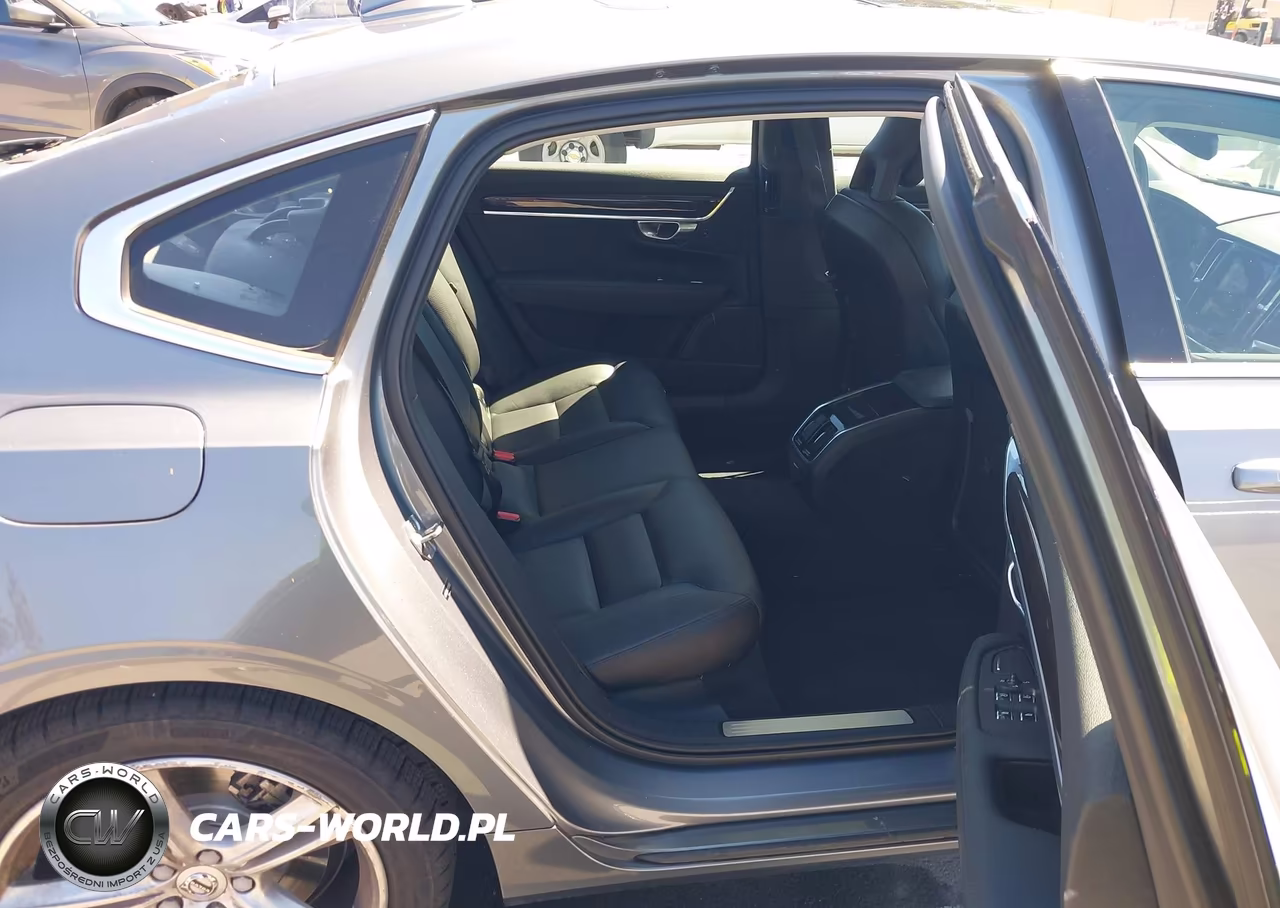 2018 Volvo S90 T5 Momentum VIN:LVY982MK3JP025063 - 8