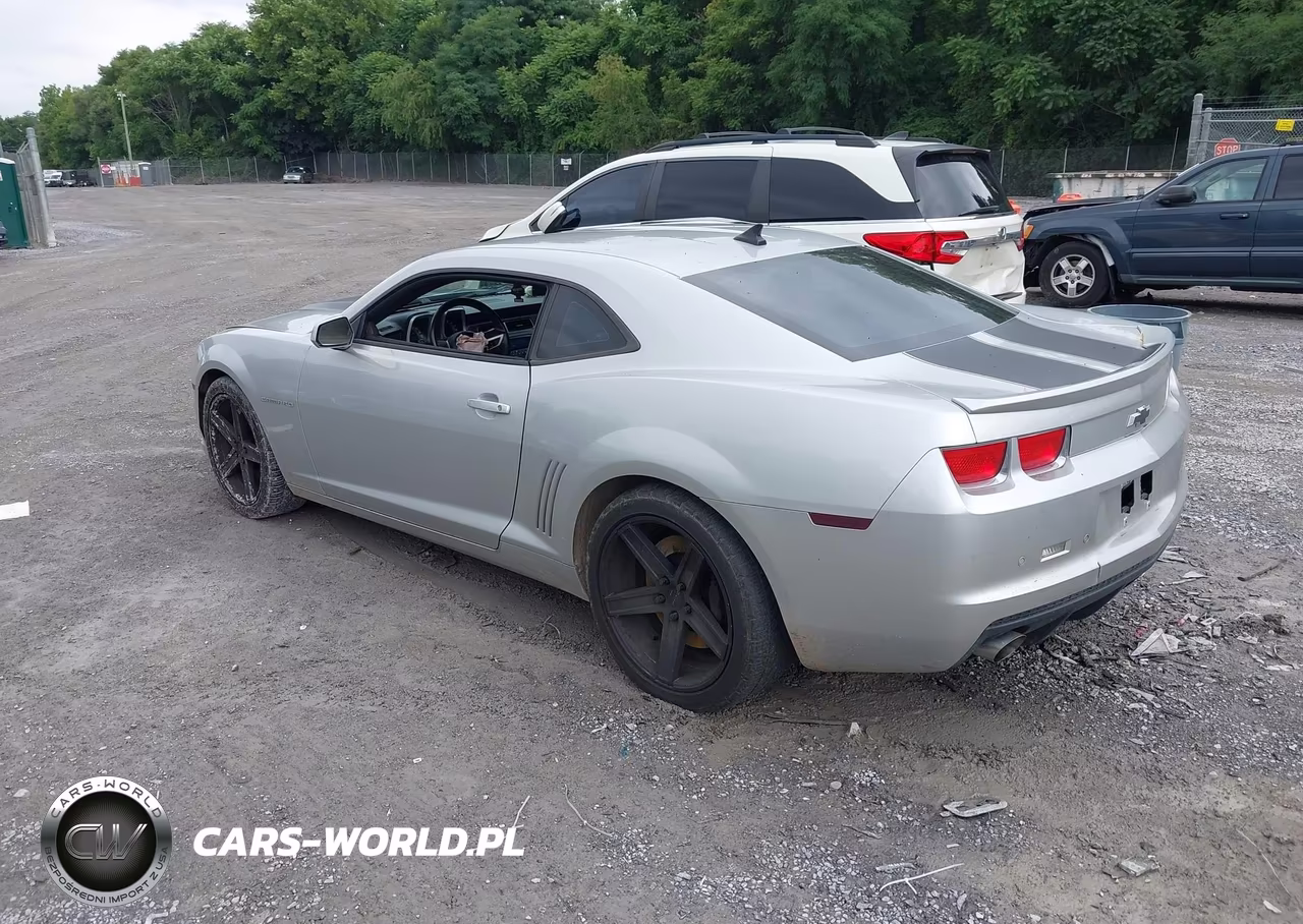 2011 Chevrolet Camaro 2Ss VIN:2G1FK1EJ3B9157065 - 3