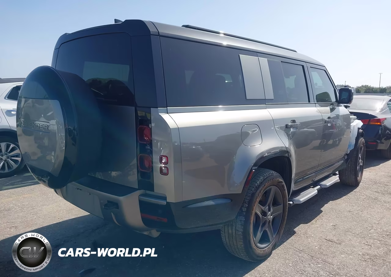 2025 Land Rover Defender 130 P400 X-Dynamic Se VIN:SALE2FEUXS2373142 - 4