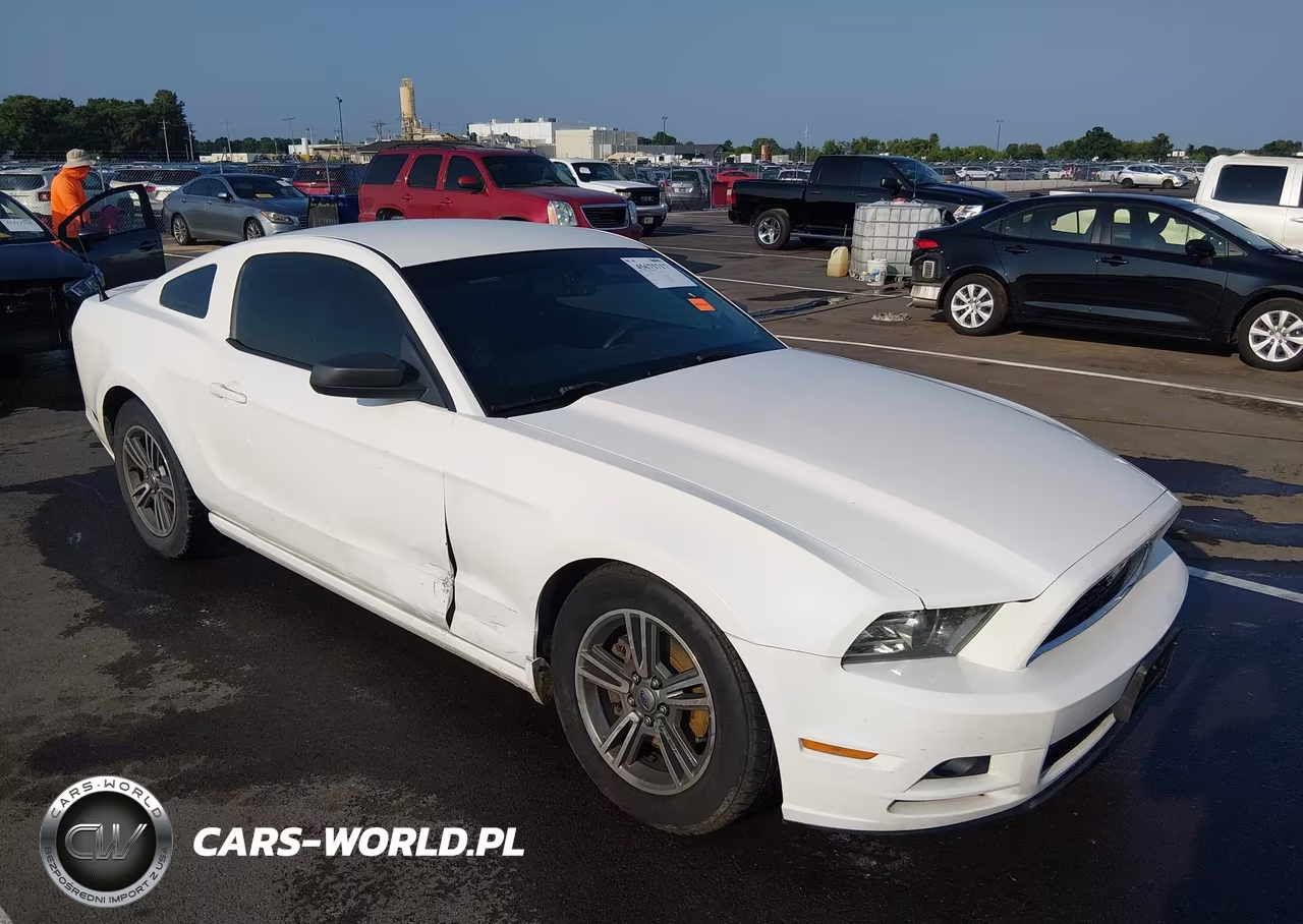 2013 Ford Mustang V6