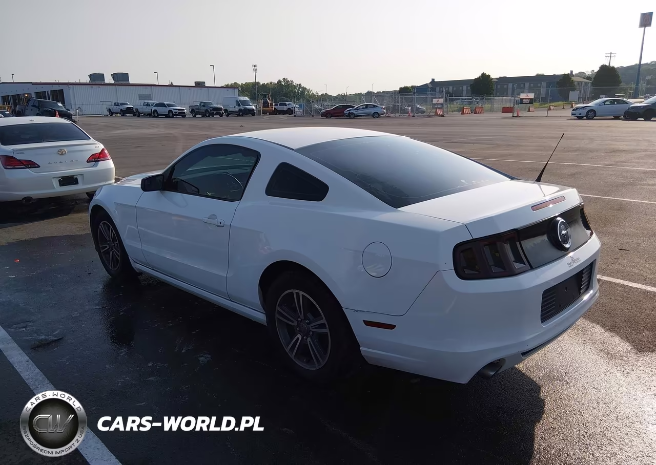 2013 Ford Mustang V6 VIN:1ZVBP8AM3D5240492 - 3