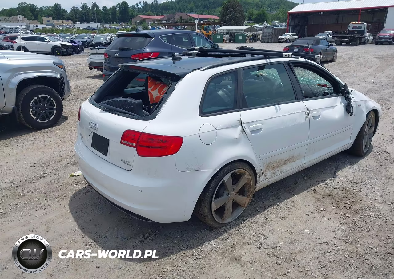 2012 Audi A3 2.0T Premium Plus VIN:WAUMFAFM1CA101639 - 4