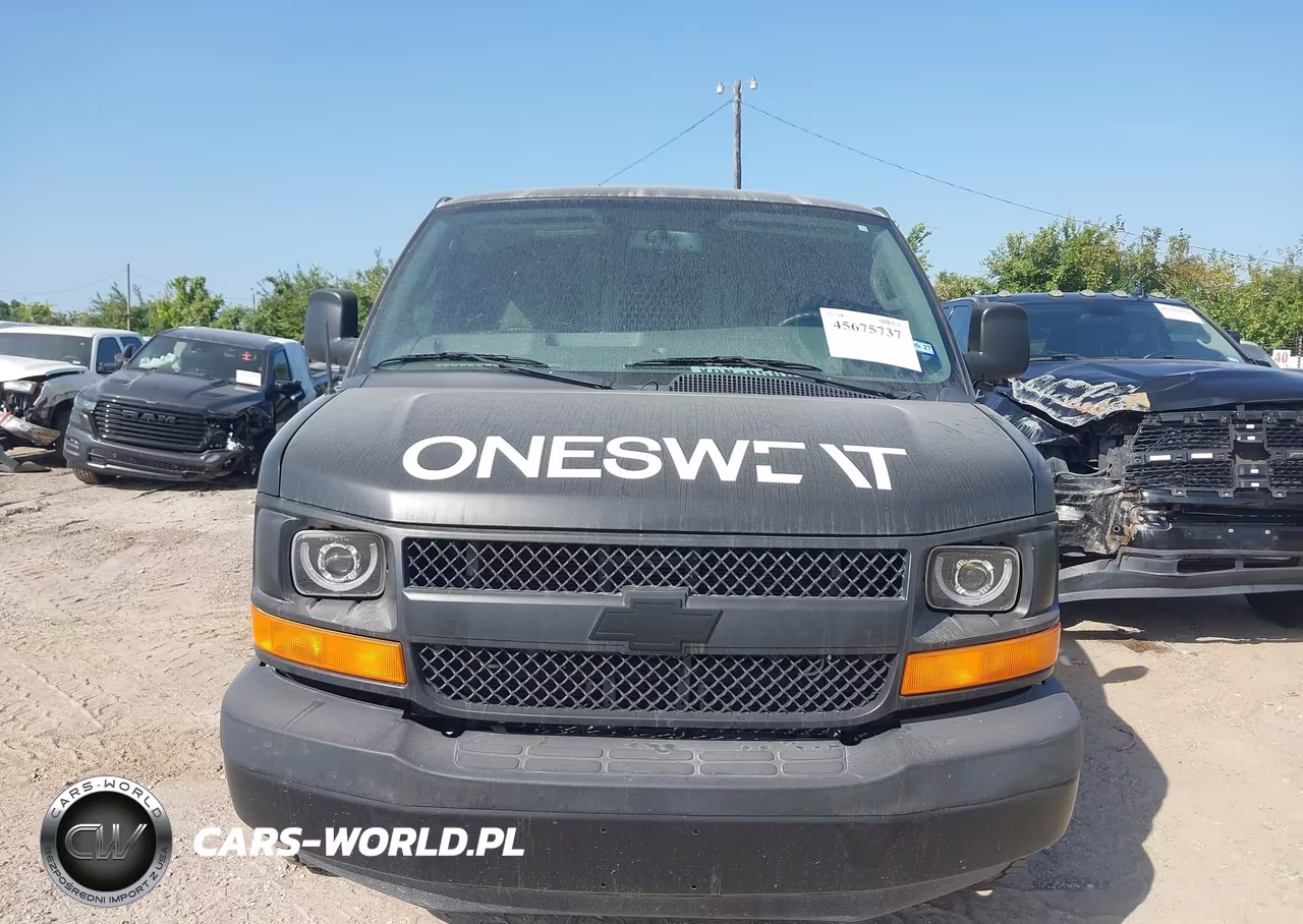 2017 Chevrolet Express 2500 Work Van VIN:1GCWGAFF8H1128631 - 12