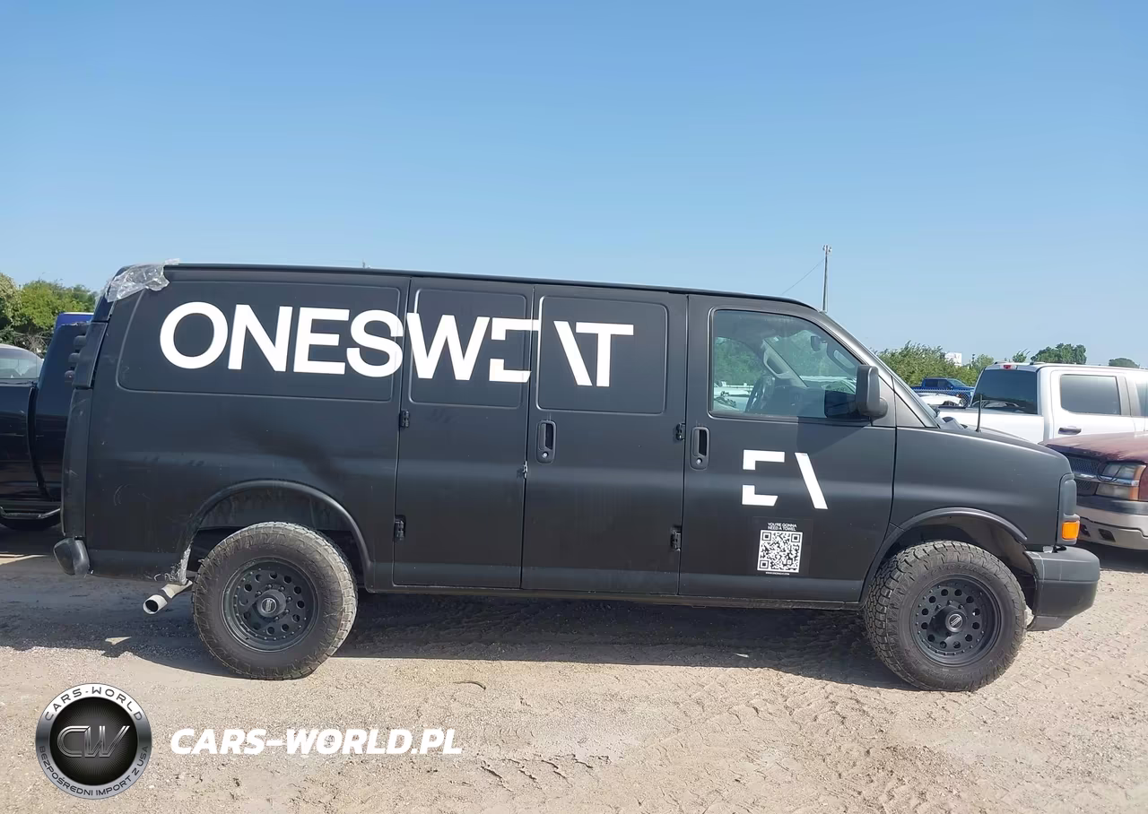 2017 Chevrolet Express 2500 Work Van VIN:1GCWGAFF8H1128631 - 13