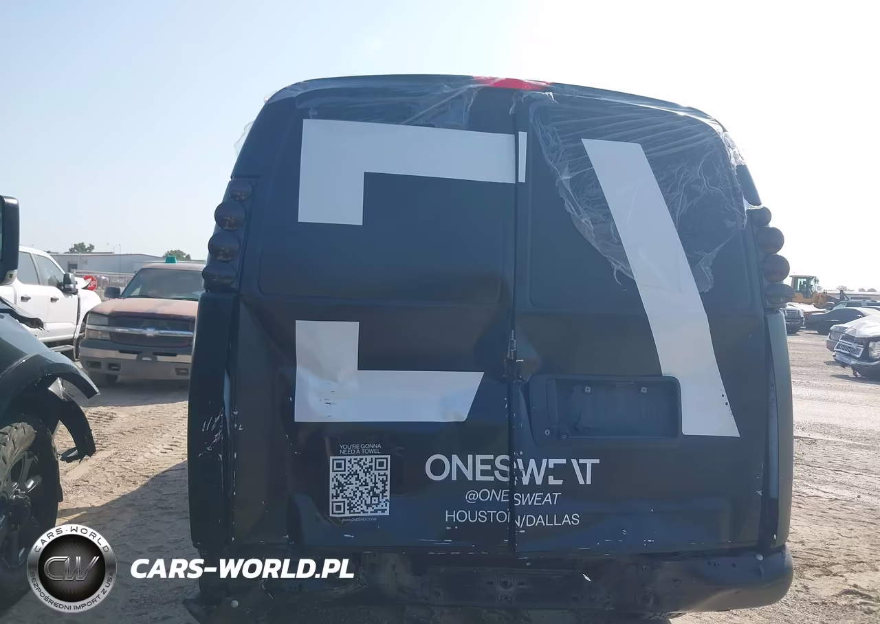 2017 Chevrolet Express 2500 Work Van VIN:1GCWGAFF8H1128631 - 16