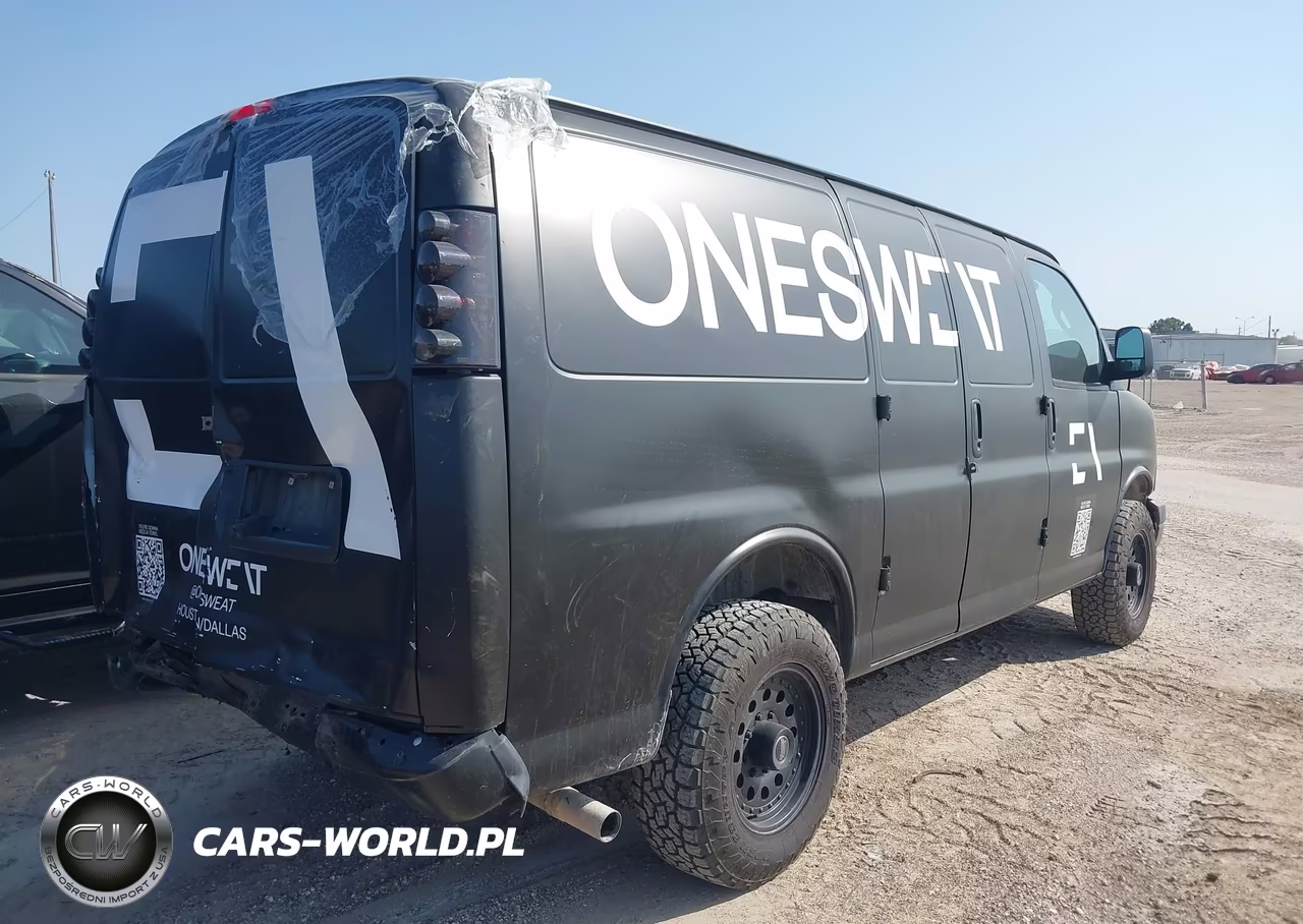 2017 Chevrolet Express 2500 Work Van VIN:1GCWGAFF8H1128631 - 4