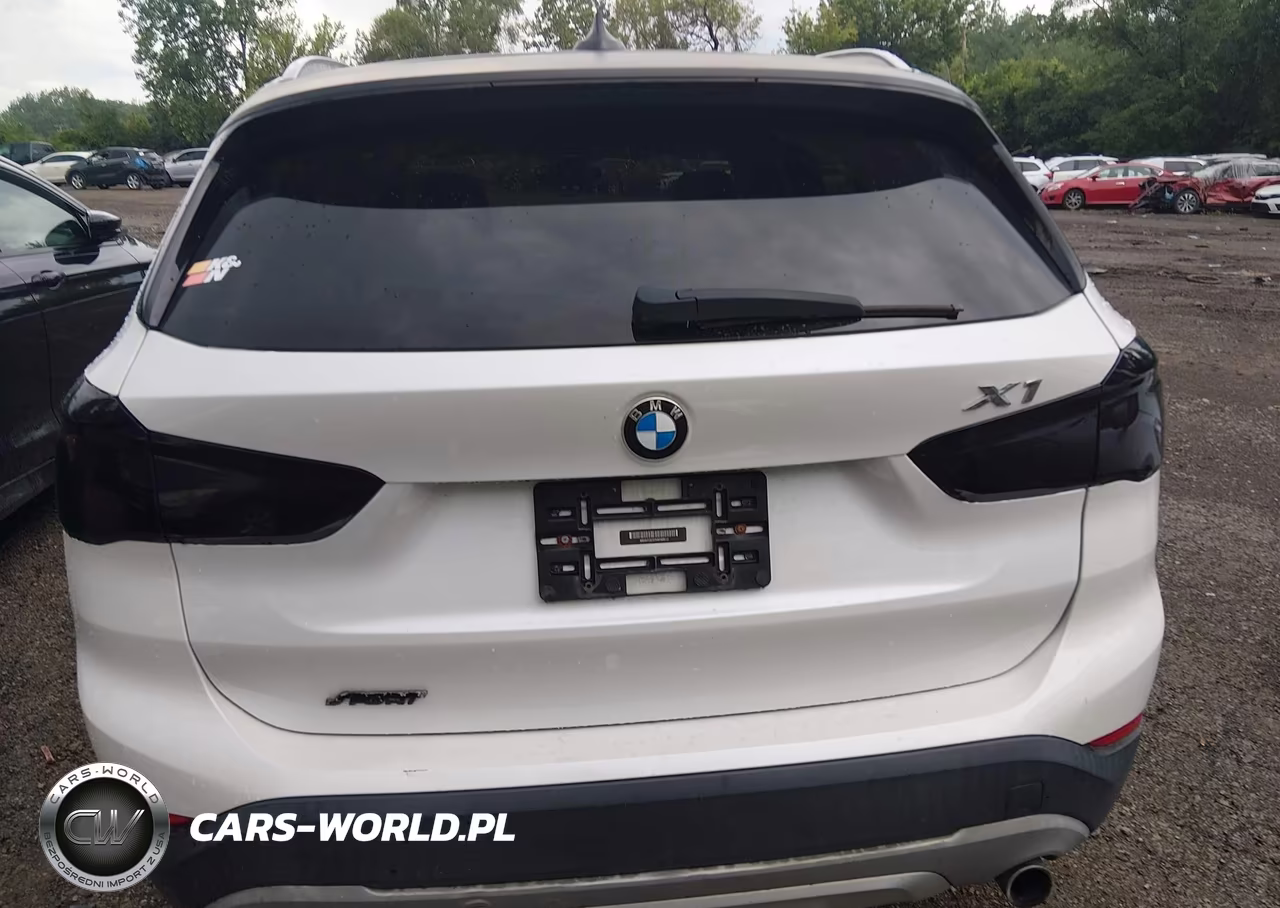 2017 BMW X1 xDrive28I VIN:WBXHT3C37H5F68512 - 17