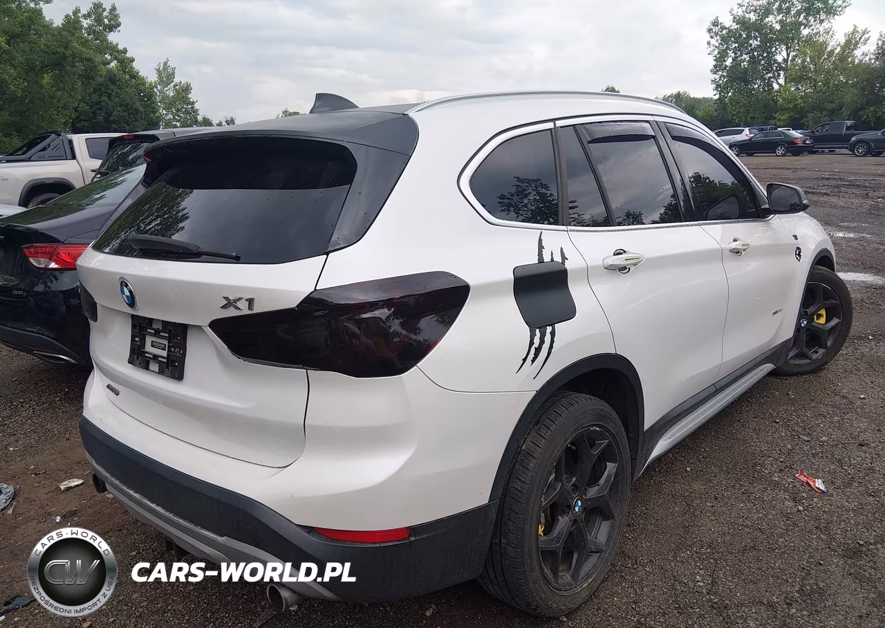 2017 BMW X1 xDrive28I VIN:WBXHT3C37H5F68512 - 4