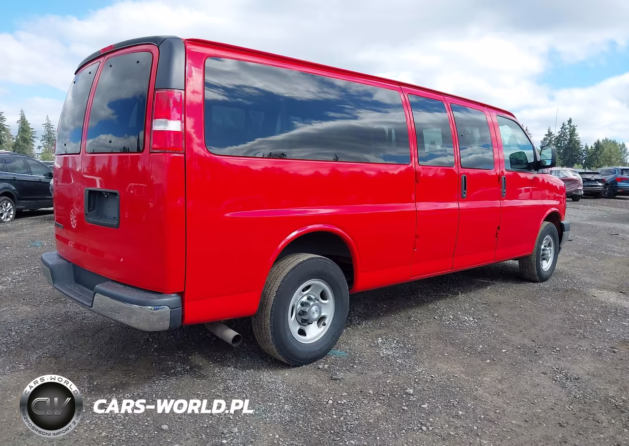 2017 Chevrolet Express 3500 Lt VIN:1GAZGPFG2H1109607 - 4