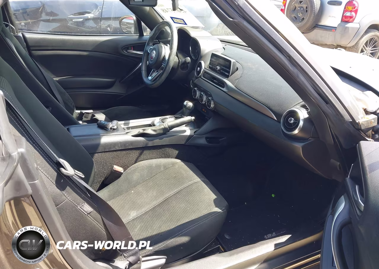 2017 Fiat 124 Spider Classica VIN:JC1NFAEK3H0123479 - 5