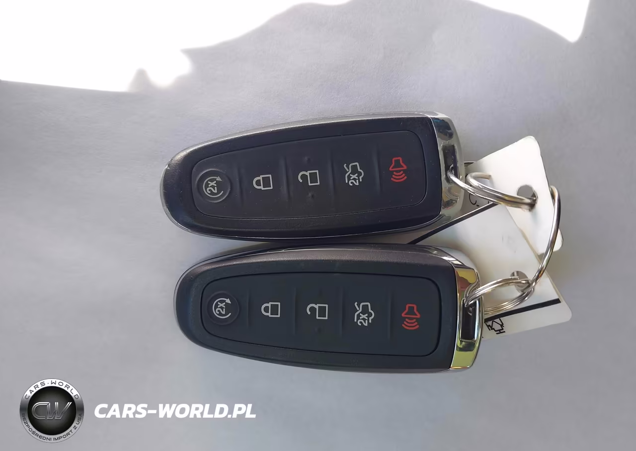 2018 Ford Focus Electric VIN:1FADP3R45JL296126 - 11