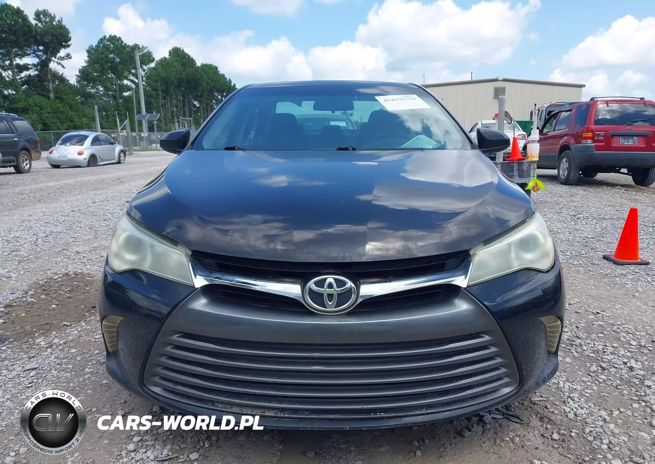 2016 Toyota Camry Le VIN:4T4BF1FKXGR573997 - 12