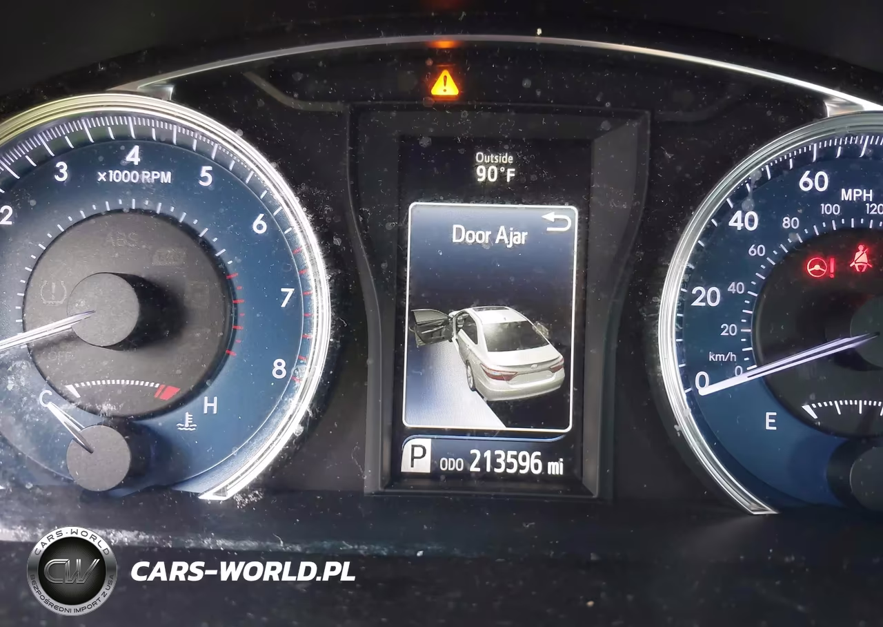 2016 Toyota Camry Le VIN:4T4BF1FKXGR573997 - 15