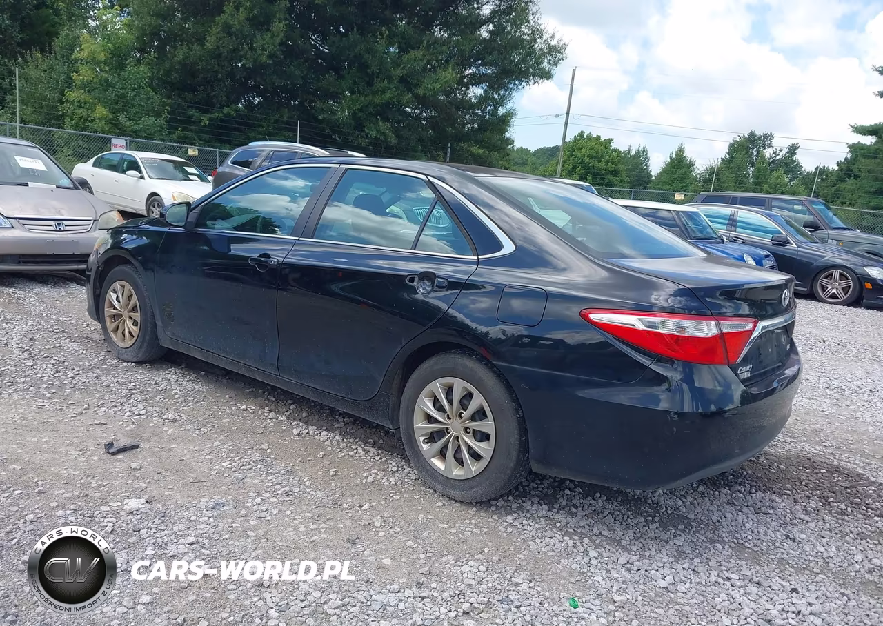 2016 Toyota Camry Le VIN:4T4BF1FKXGR573997 - 3