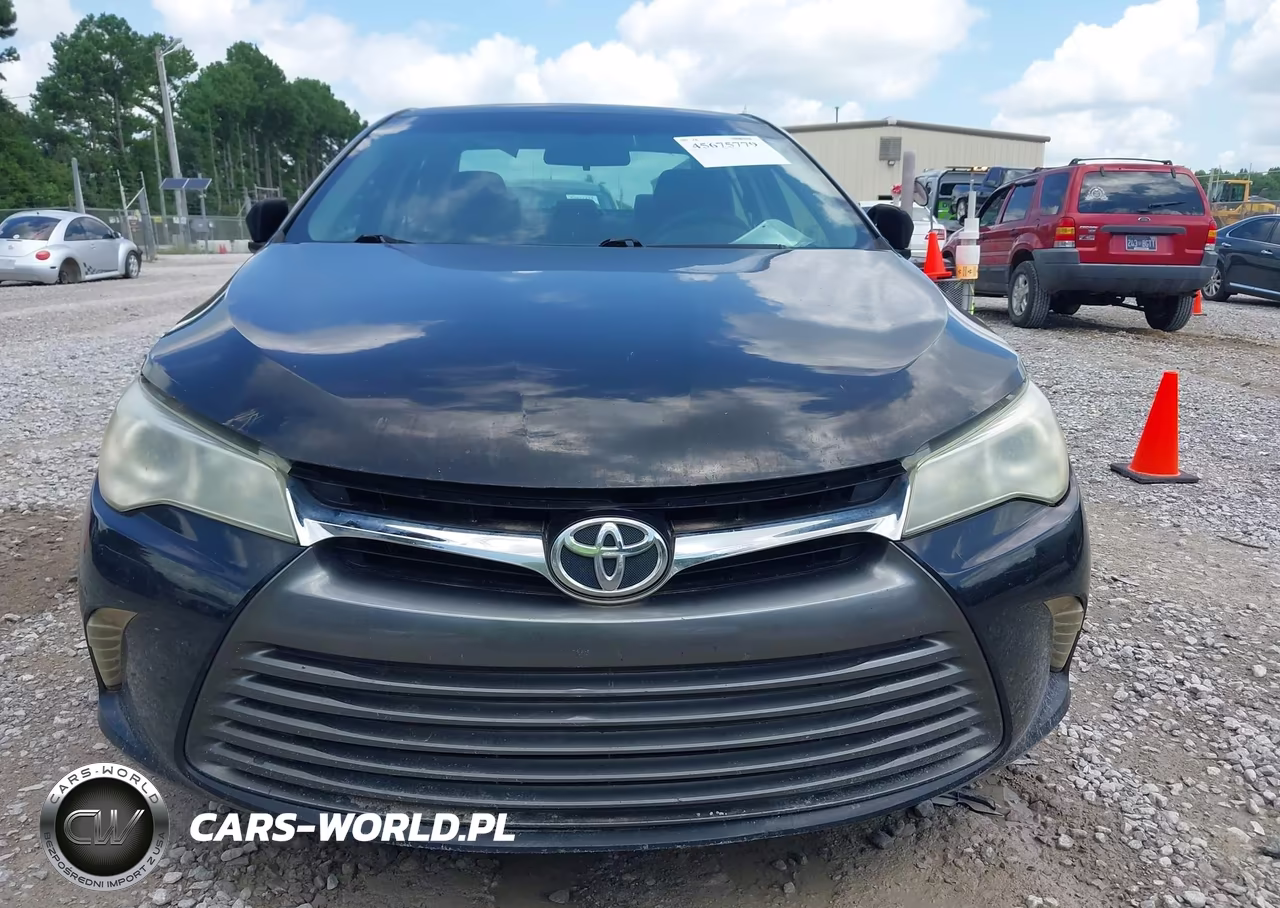 2016 Toyota Camry Le VIN:4T4BF1FKXGR573997 - 6
