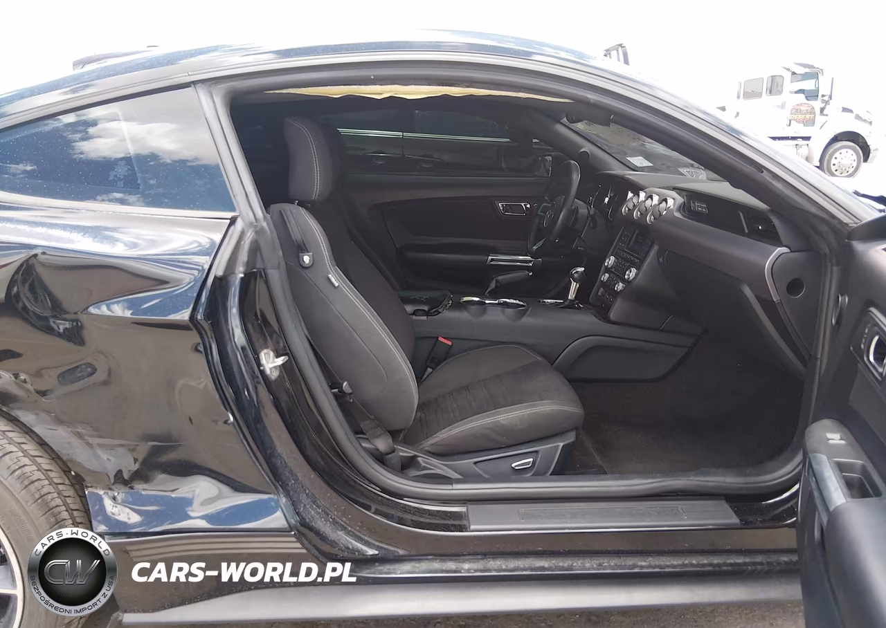 2015 Ford Mustang Ecoboost VIN:1FA6P8TH2F5403713 - 5