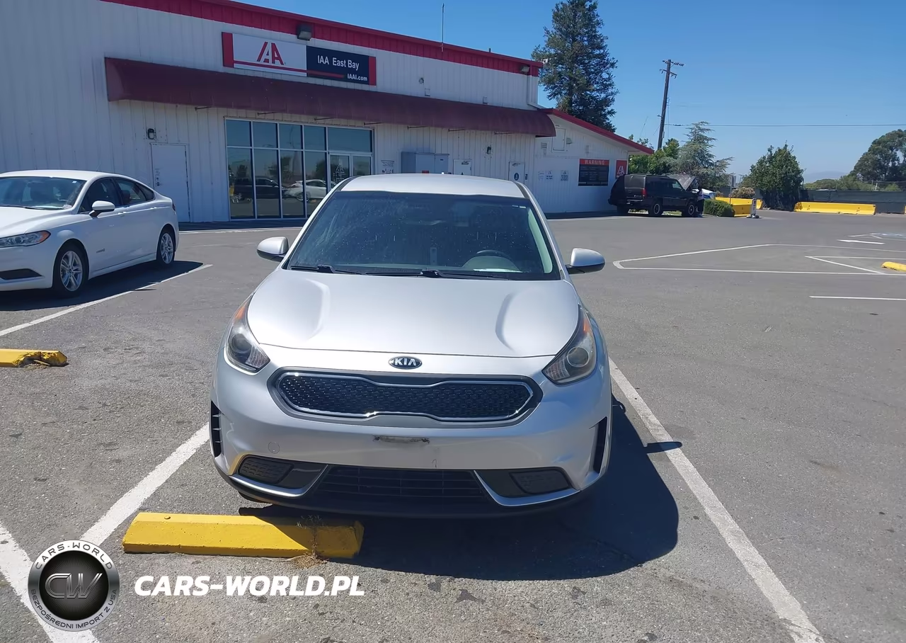 2018 Kia Niro Fe VIN:KNDCB3LC5J5132674 - 12