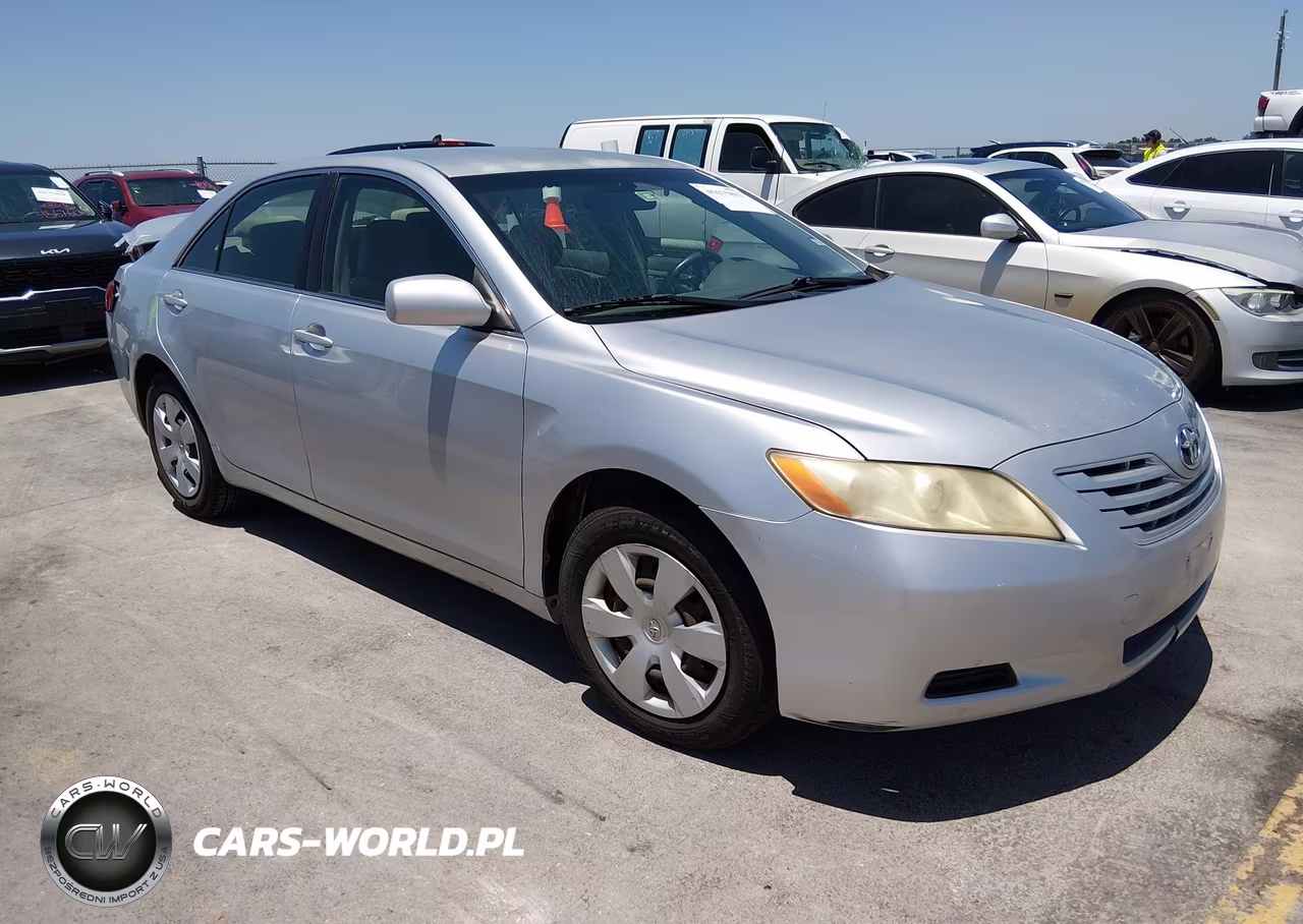 2007 Toyota Camry Le – zdjęcie 1 z 12