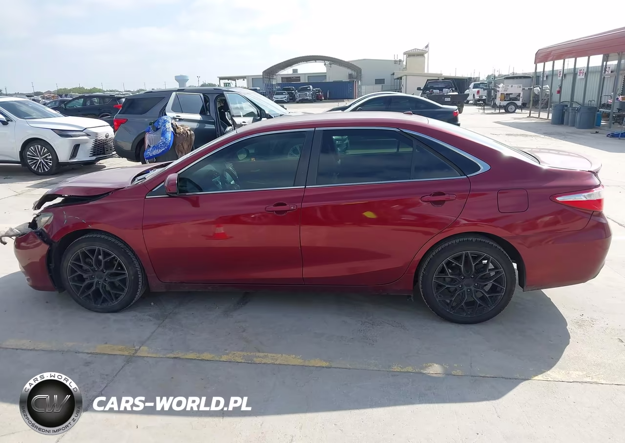 2016 Toyota Camry Xse VIN:4T1BF1FK7GU514139 - 14