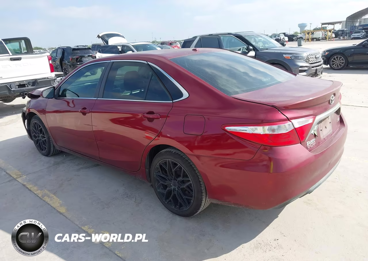2016 Toyota Camry Xse VIN:4T1BF1FK7GU514139 - 3