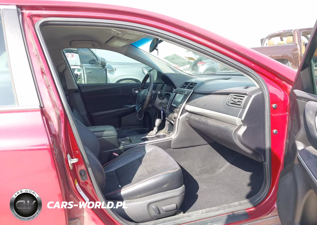 2016 Toyota Camry Xse VIN:4T1BF1FK7GU514139 - 5