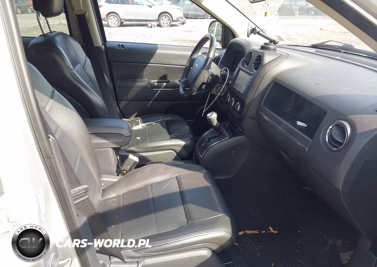 2010 Jeep Compass Limited VIN:1J4NT5FB1AD526659 - 5