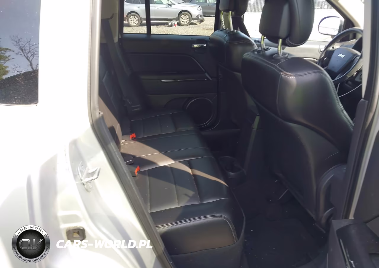 2010 Jeep Compass Limited VIN:1J4NT5FB1AD526659 - 8