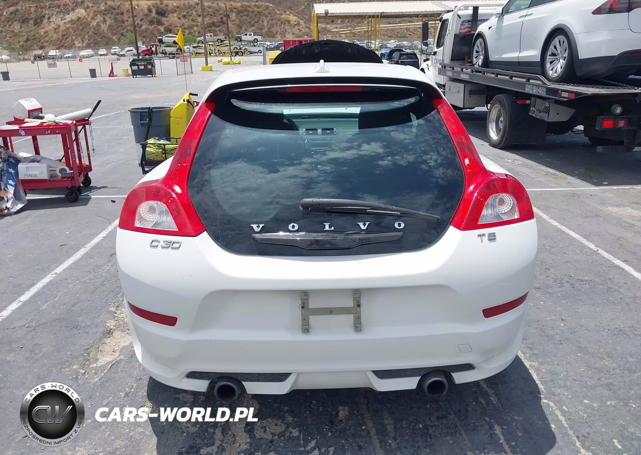 2013 Volvo C30 T5 R-Design VIN:YV1672MK8D2311726 - 16