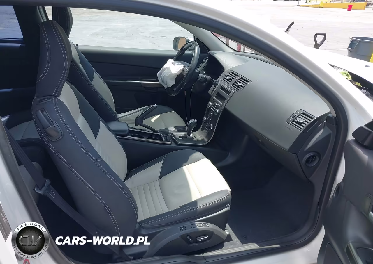 2013 Volvo C30 T5 R-Design VIN:YV1672MK8D2311726 - 5